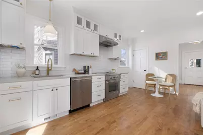 61 Gibbs Avenue, Newport, RI 02840 - Photo 17