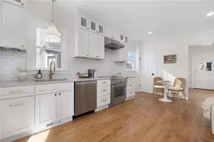 61 Gibbs Ave, Newport, RI 02840 - Photo 17