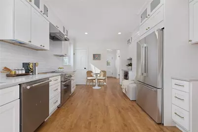 61 Gibbs Avenue, Newport, RI 02840 - Photo 15