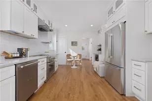 61 Gibbs Ave, Newport, RI 02840 - Photo 15