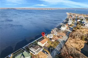 240 Shawomet Ave, Warwick, RI 02889 - Photo 11