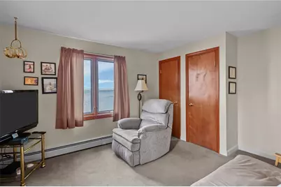 240 Shawomet Avenue, Warwick, RI 02889 - Photo 31