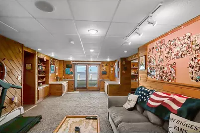 240 Shawomet Avenue, Warwick, RI 02889 - Photo 33