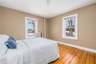 14 Brinley St, Newport, RI 02840 - Photo 11