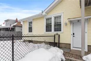 363 Pontiac Ave, Cranston, RI 02910 - Photo 29