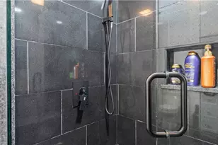 363 Pontiac Ave, Cranston, RI 02910 - Photo 9