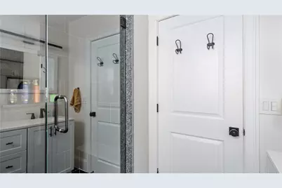 363 Pontiac Avenue, Cranston, RI 02910 - Photo 11