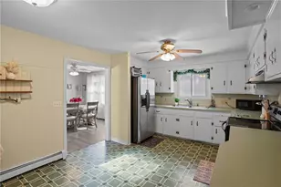 25 Fisher St, North Providence, RI 02911 - Photo 11