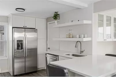 47 Cedar Avenue, Portsmouth, RI 02871 - Photo 5