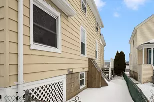 47 Cedar Ave, Portsmouth, RI 02871 - Photo 33