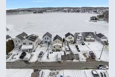 47 Cedar Avenue, Portsmouth, RI 02871 - Photo 3