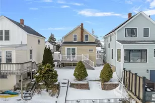 47 Cedar Ave, Portsmouth, RI 02871 - Photo 37