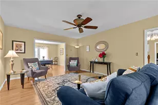 20 Morrison Ave, Middletown, RI 02840 - Photo 7