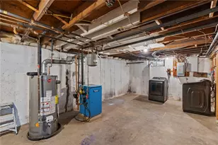 2 Valley St, Central Falls, RI 02863 - Photo 21