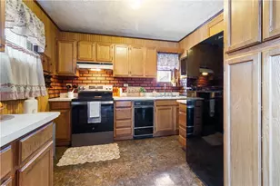 885 Eddie Dowling Hwy, North Smithfield, RI 02896 - Photo 9