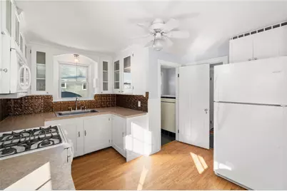 25 Newfield Avenue, Warwick, RI 02888 - Photo 3