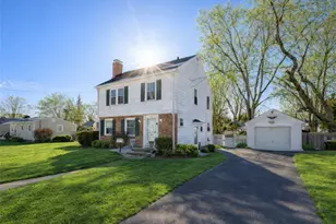 25 Newfield Ave, Warwick, RI 02888 - Photo 1