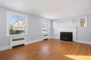 25 Newfield Ave, Warwick, RI 02888 - Photo 7