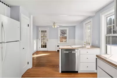 25 Newfield Avenue, Warwick, RI 02888 - Photo 5