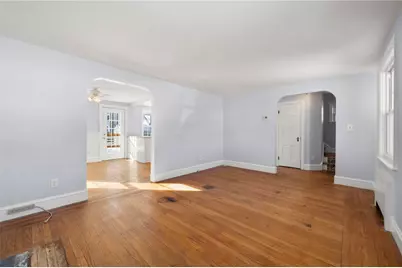 25 Newfield Avenue, Warwick, RI 02888 - Photo 9