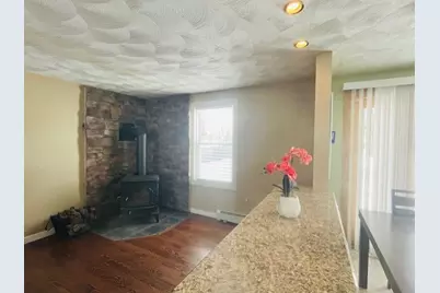 151 Dover Avenue, East Providence, RI 02914 - Photo 9