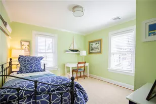 21 Lee Ave, Newport, RI 02840 - Photo 25