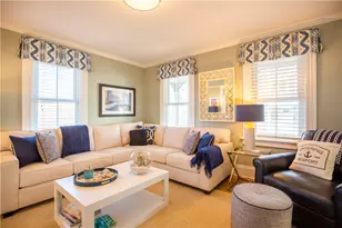 21 Lee Ave, Newport, RI 02840 - Photo 5