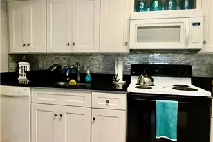 106 Swinburne Row, Newport, RI 02840 - Photo 7