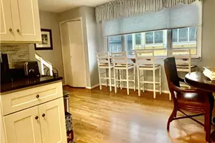 106 Swinburne Row, Newport, RI 02840 - Photo 5