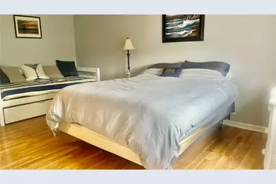 106 Swinburne Row, Newport, RI 02840 - Photo 21