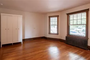 446 Broadway, Newport, RI 02840 - Photo 19