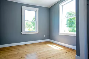 13 Livingston Pl, Middletown, RI 02842 - Photo 7