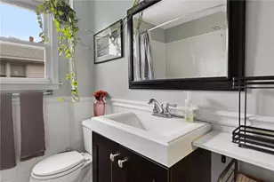 65 Marion Ave S, Cranston, RI 02905 - Photo 23