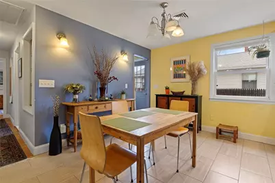 65 Marion Avenue S, Cranston, RI 02905 - Photo 11