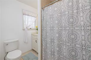 77 Narragansett Ave, Jamestown, RI 02835 - Photo 23