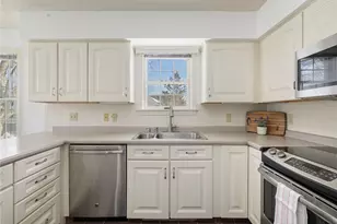 77 Narragansett Ave, Jamestown, RI 02835 - Photo 3