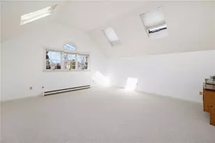 77 Narragansett Ave, Jamestown, RI 02835 - Photo 11