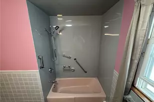 22 Overhill Rd, Warren, RI 02885 - Photo 11