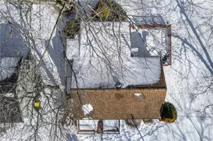 8 Anchorage Rd, Narragansett, RI 02882 - Photo 15