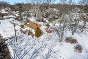 8 Anchorage Rd, Narragansett, RI 02882 - Photo 5