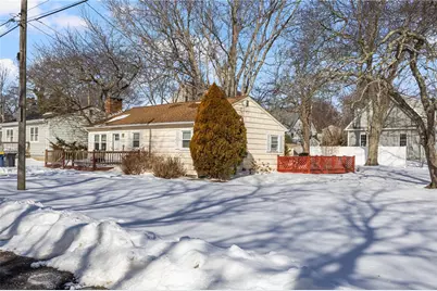 8 Anchorage Road, Narragansett, RI 02882 - Photo 3