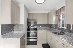 358 Northup St, Cranston, RI 02905 - Photo 5