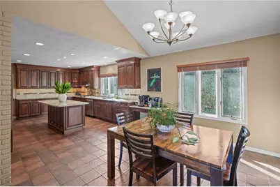 82 Mountain Laurel Drive, Cranston, RI 02920 - Photo 5