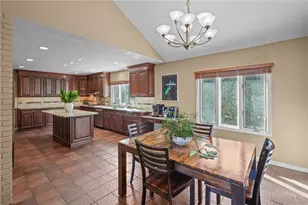 82 Mountain Laurel Dr, Cranston, RI 02920 - Photo 5
