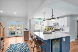 206 Reservoir Rd, Middletown, RI 02842 - Photo 3