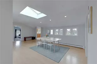 26 Cliff Ave, Newport, RI 02840 - Photo 5