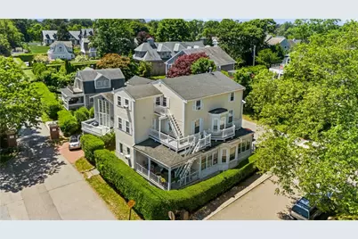 26 Cliff Avenue #4, Newport, RI 02840 - Photo 3