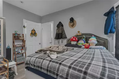 38 Mitchell Street, Providence, RI 02907 - Photo 23