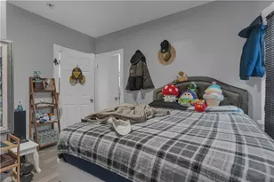 38 Mitchell St, Providence, RI 02907 - Photo 23