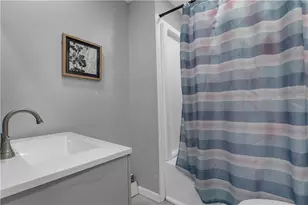 38 Mitchell St, Providence, RI 02907 - Photo 17